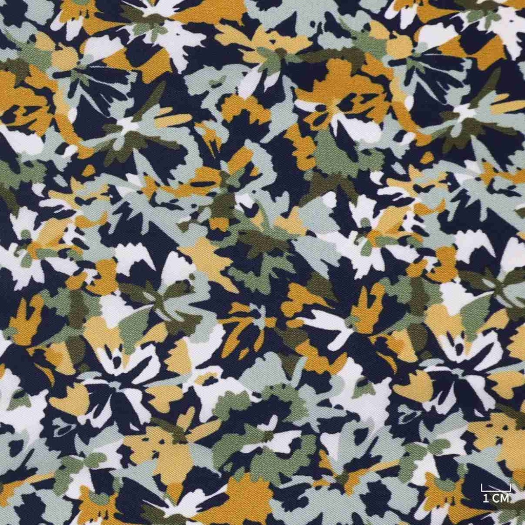 CAMOUFLAGE LEAVES PATTERN